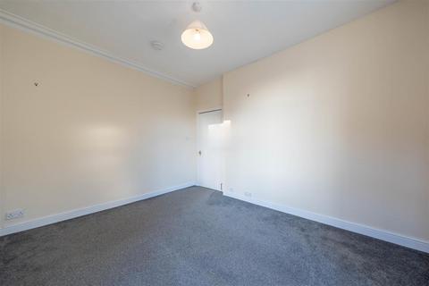 2 bedroom flat for sale, Princes Street, Perth