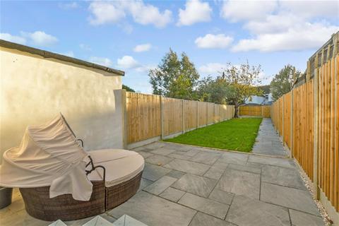 3 bedroom terraced house for sale, Victoria Street, Whitstable, Kent