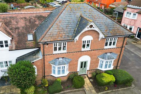 22 Kings Acre, Coggeshall, Colchester, CO6 1NY