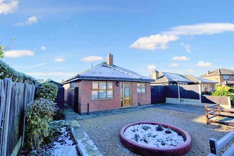 2 bedroom detached bungalow for sale, Gregson Gardens, Toton