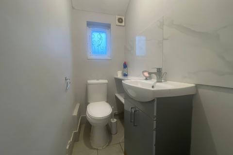 71 Peacock Street, Gravesend, DA12 1EG