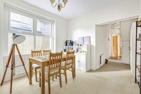 2 bedroom flat for sale, Harbord Street, London SW6