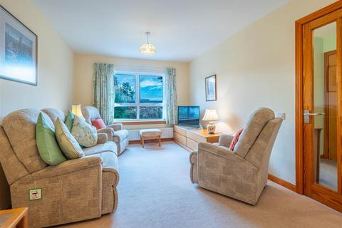 2 bedroom bungalow for sale, Traquair Gardens, Perth