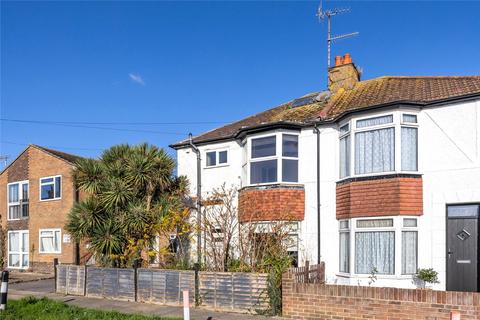 2 bedroom flat for sale, Roberts Road, Lancing, West Sussex, BN15