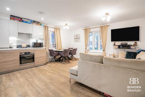 1 bedroom apartment for sale, Five Oaks Lane, Chigwell