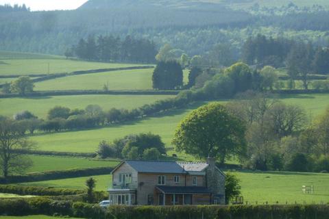 3 bedroom cottage to rent, Walton, Powys