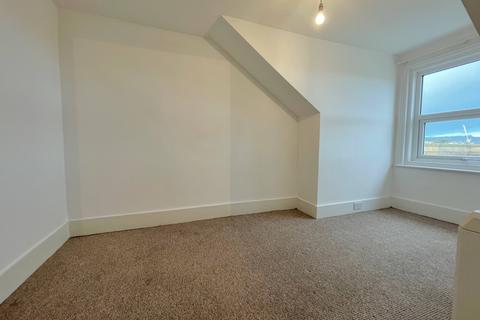 1 bedroom flat to rent, Pevensey Road, Eastbourne BN22