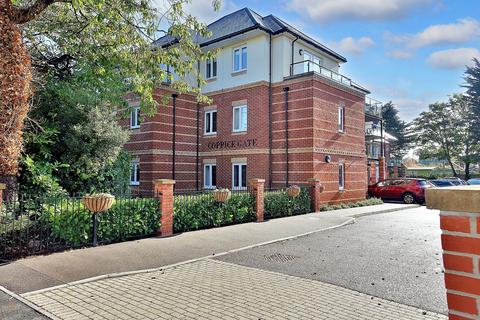 2 bedroom retirement property for sale, Beaulieu Road, Dibden Purlieu, SO45