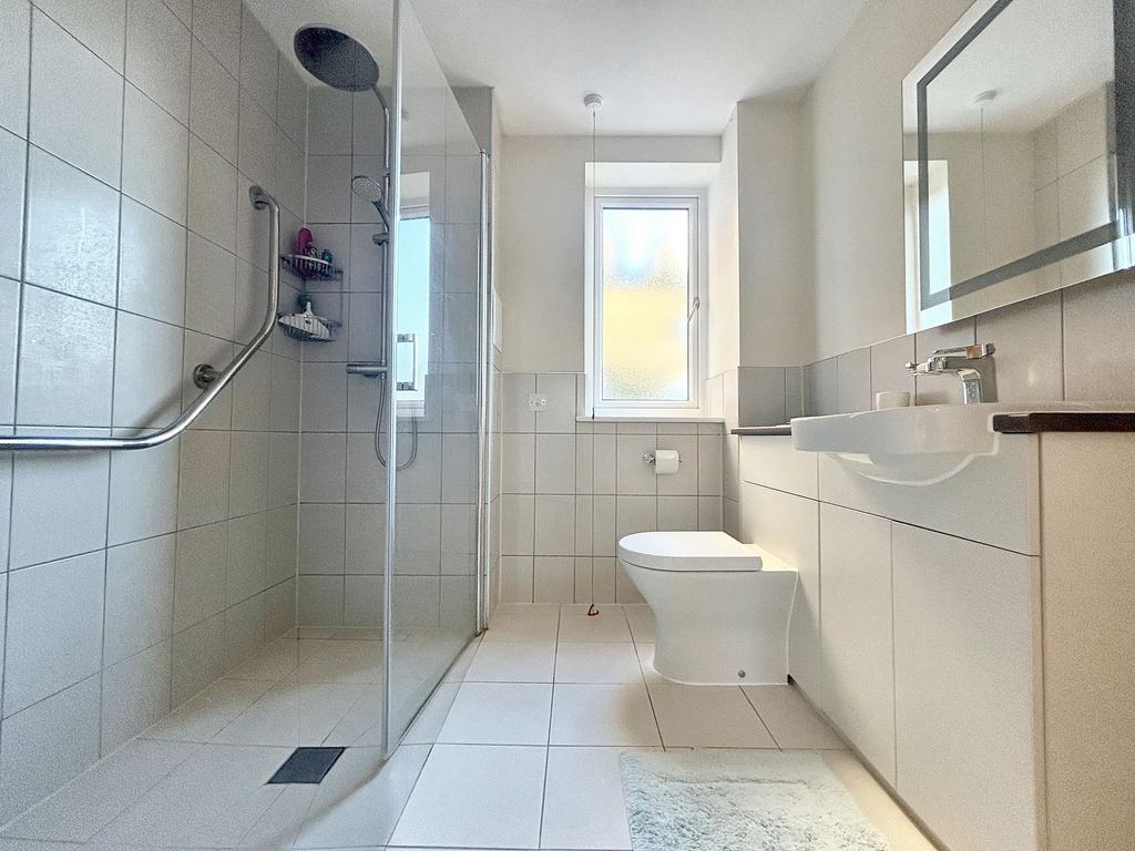Ensuite