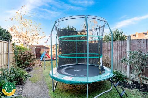 18 Avondale Road, Doncaster, DN2 6DE