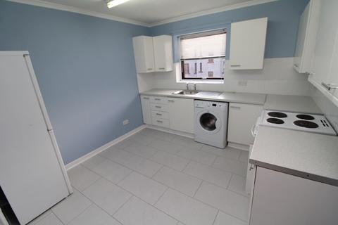 2 bedroom flat to rent, Grierson Street, Glasgow G33