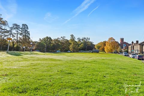 1 bedroom end of terrace house for sale, Church Hill, Epping CM16