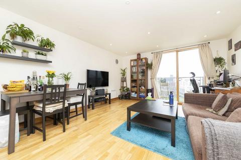 2 bedroom flat to rent, Frances Wharf, London E14