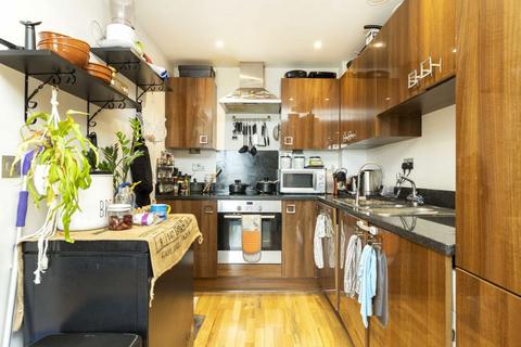 2 bedroom flat to rent, Frances Wharf, London E14