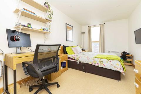 2 bedroom flat to rent, Frances Wharf, London E14