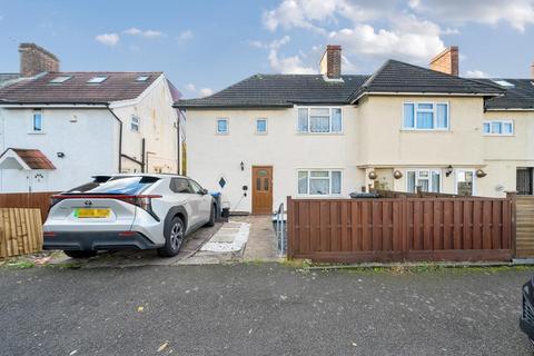 4 bedroom semi-detached house for sale, Hawthorn Avenue, Thornton Heath