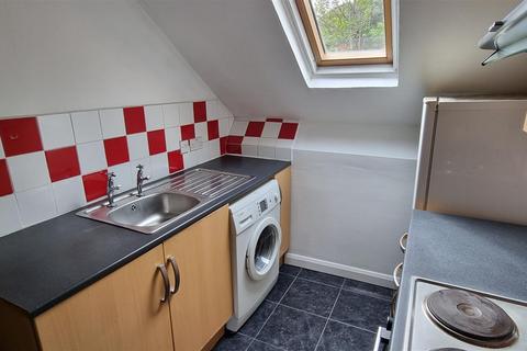 2 bedroom flat to rent, Blackwell Street, Kidderminster DY10