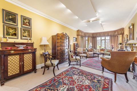 2 bedroom apartment for sale, Clive Court, London, W9