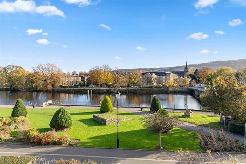 4 bedroom terraced house for sale, Bridge Avenue, Otley LS21