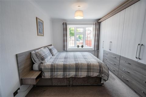 52 Carmen Crescent, Holton Le Clay, Grimsby, DN36 5DD