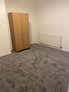 2 bedroom flat to rent, High Street, Blaina NP13