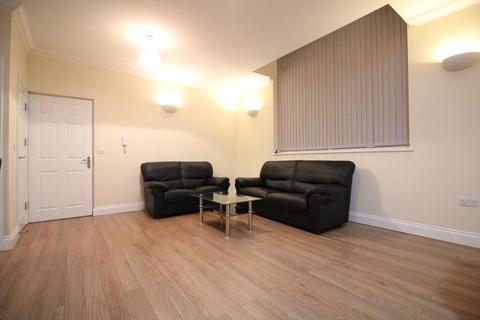 2 bedroom flat to rent, Uxbridge Road, Uxbridge