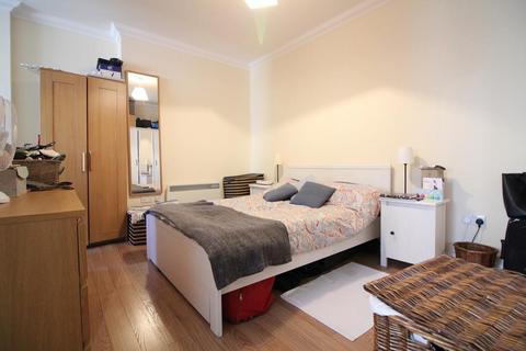 2 bedroom flat to rent, Uxbridge Road, Uxbridge