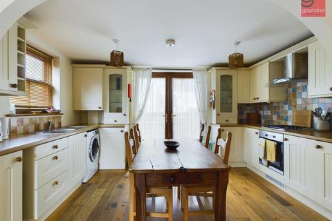 2 bedroom semi-detached house for sale, Rope Walk, Mount Hawke, Truro