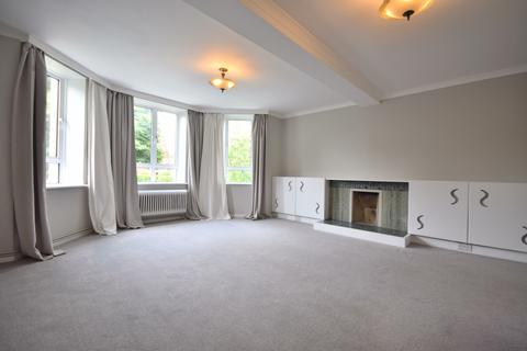 3 bedroom flat to rent, St. Pauls Cray Road Chislehurst BR7