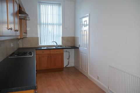 2 bedroom terraced house to rent, Cross Lane, Halifax, West Yorkshire, HX3