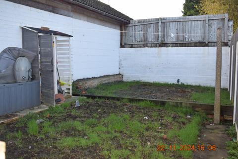 3 bedroom terraced house to rent, Croft Road, Nuneaton CV10