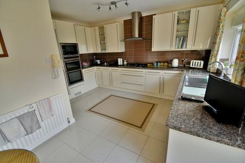 3 bedroom detached bungalow for sale, Everglades Close, Ferndown, BH22