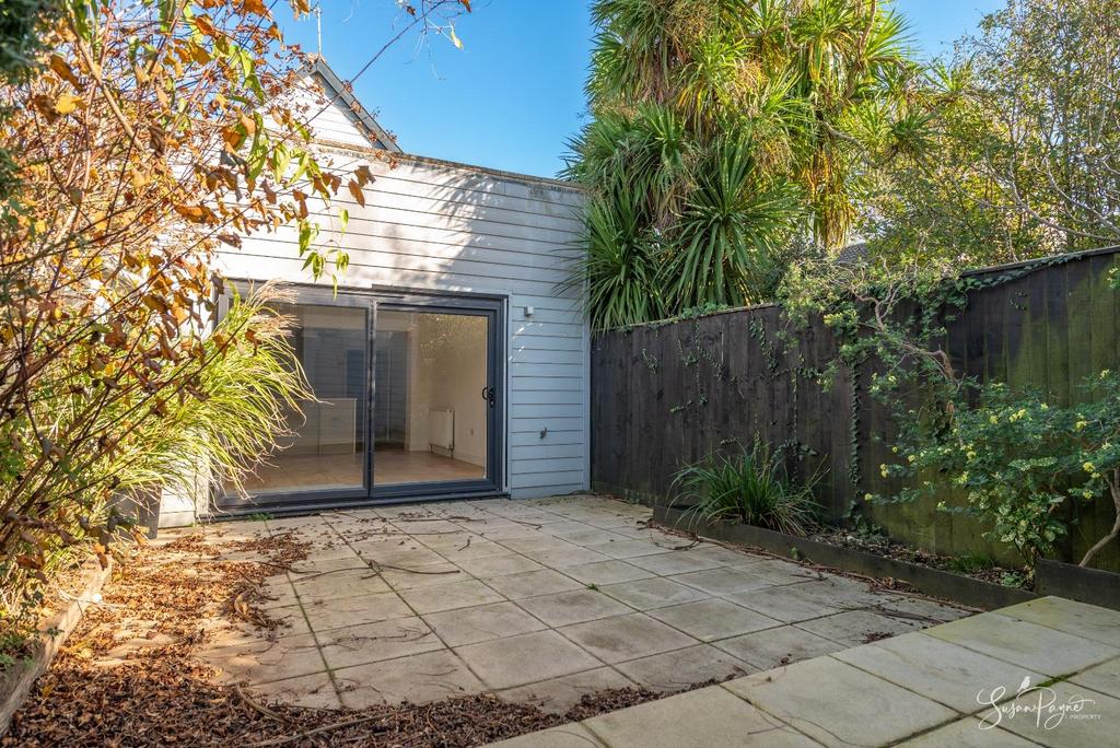 Courtyard Garden