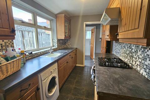 2 bedroom end of terrace house for sale, Cecil Street, Stourbridge DY8