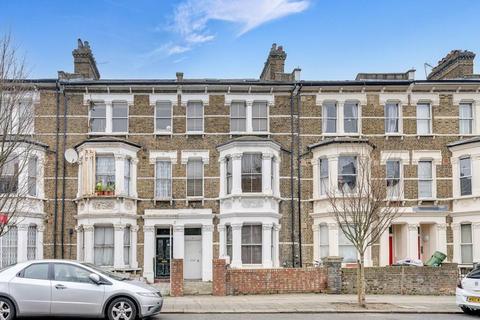 Studio to rent, Fernhead Road, Maida Vale, W9