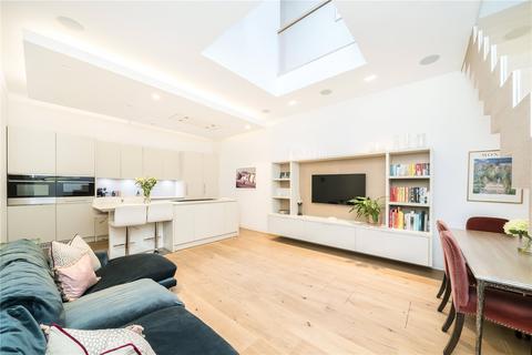 2 bedroom mews for sale, London W11