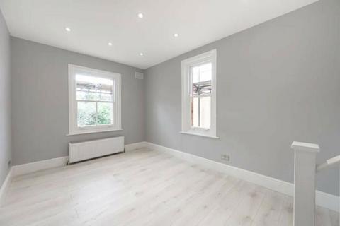 2 bedroom flat for sale, Keyes Road, Cricklewood, London, Greater London, NW2 3XB