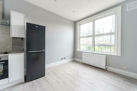 2 bedroom flat for sale, Keyes Road, Cricklewood, London, Greater London, NW2 3XB