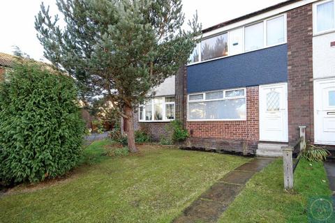 3 bedroom terraced house to rent, Primley Park Drive, Alwoodley, Leeds