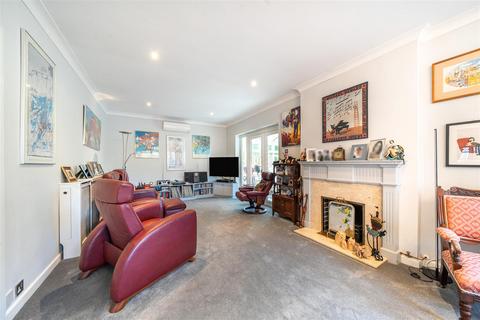 39 Richfield Road, Bushey, WD23 4JY