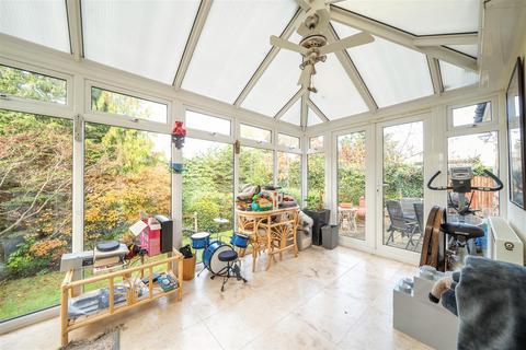 39 Richfield Road, Bushey, WD23 4JY
