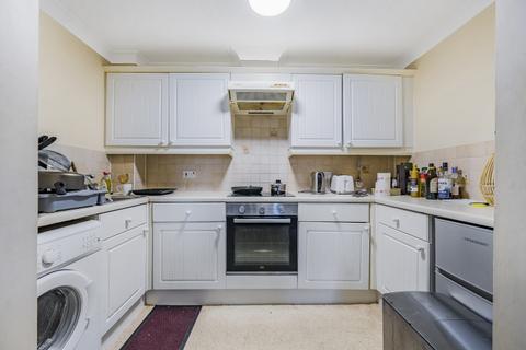 1 bedroom flat to rent, Lenelby Road Surbiton KT6