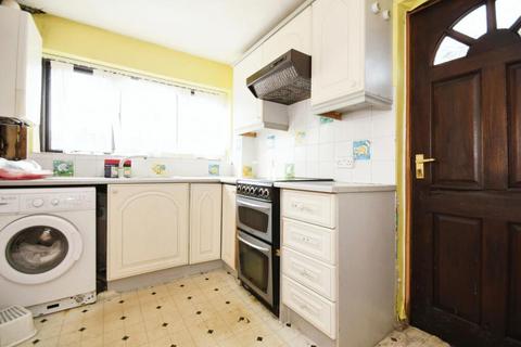 2 bedroom semi-detached house for sale, Edensor Avenue, Buxton