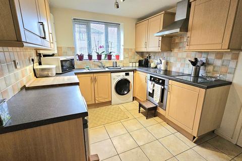 3 bedroom semi-detached house for sale, Harrop Way, Stourbridge DY8