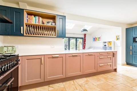 32 Kingrove Crescent, Chipping Sodbury, Bristol, BS37 6DG