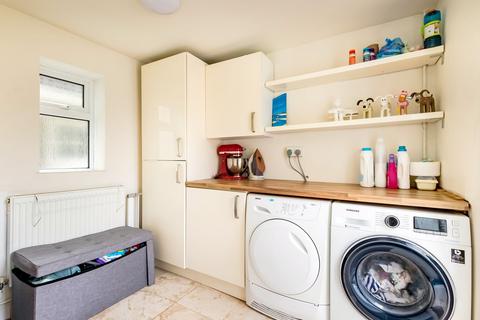32 Kingrove Crescent, Chipping Sodbury, Bristol, BS37 6DG