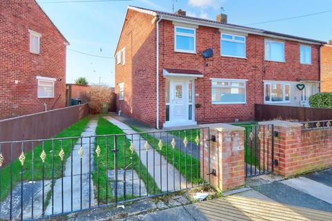 3 bedroom semi-detached house to rent, Langdale Crescent, Middlesbrough, TS6