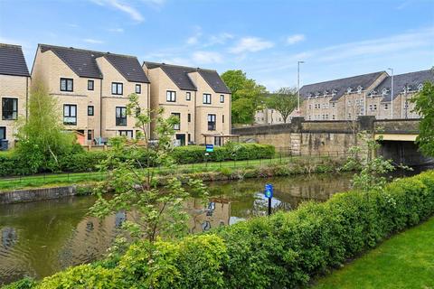 4 bedroom semi-detached house for sale, Canal Close, Apperley Bridge