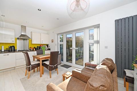 4 bedroom semi-detached house for sale, Canal Close, Apperley Bridge