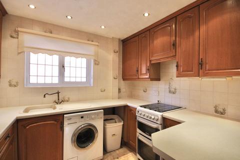 14 Fredericks Close, Norton, Stourbridge, DY8 3YW